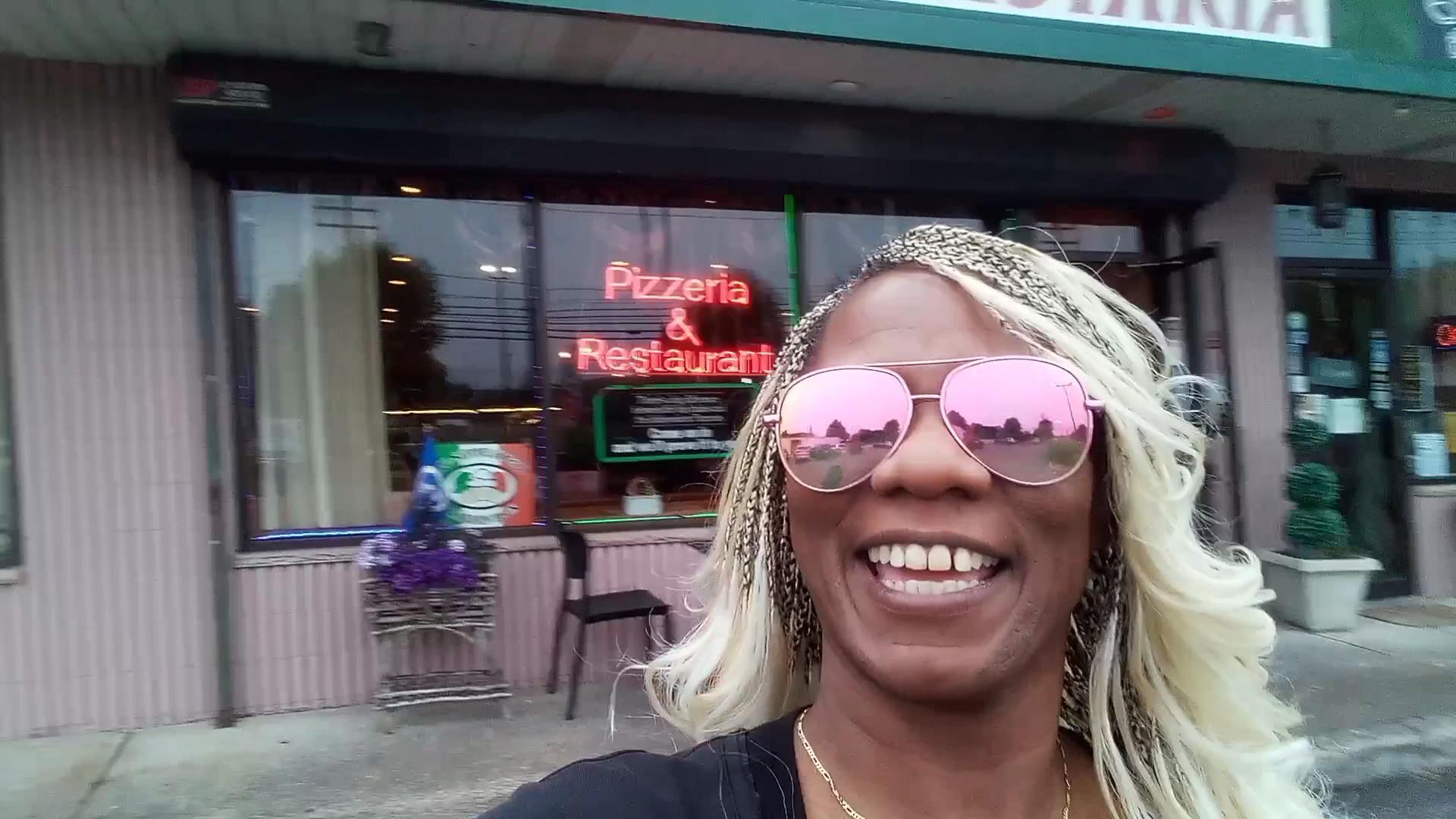 Victoria's Pizza